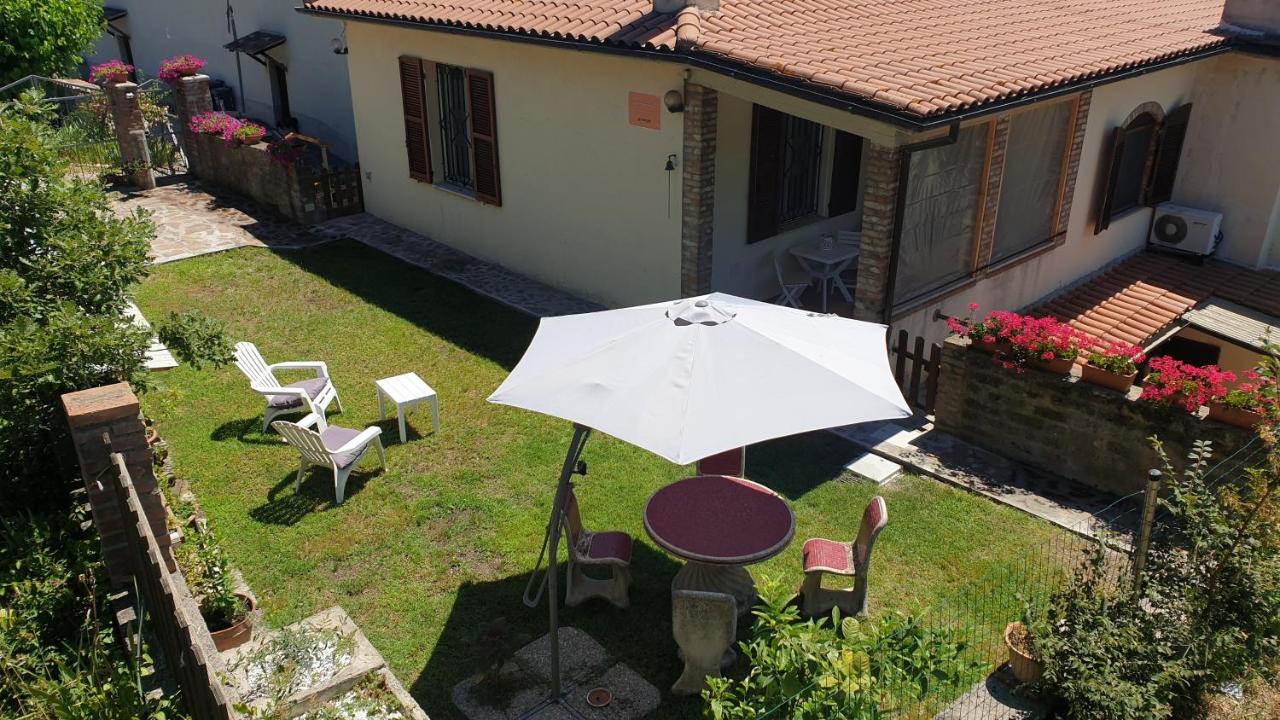 Casato Clavelli 1 Villa Collestatte Luaran gambar